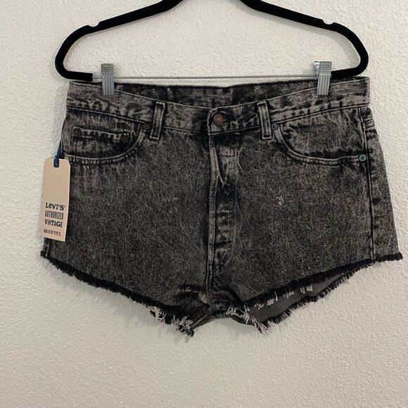 NWT-Levi’s Authorized Vintage-faded Black-button fly cutoff-denim shorts-Size 34 - Picture 1 of 16
